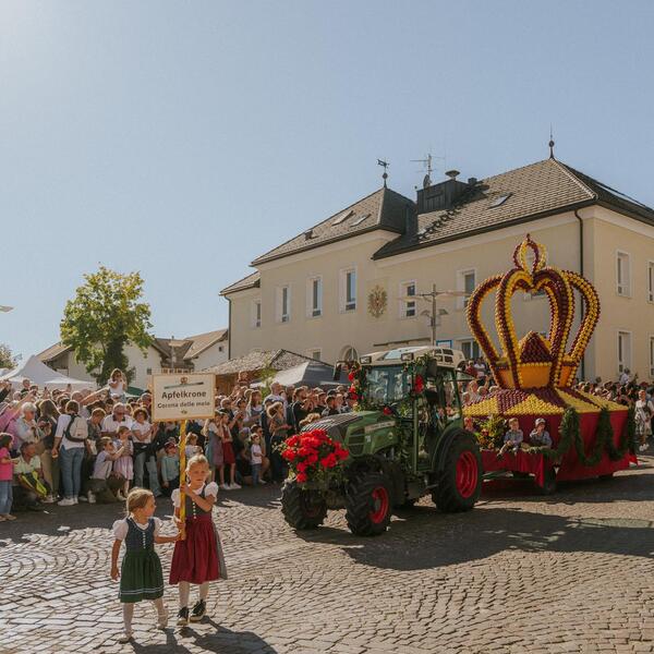 Sfilata della festa della mela